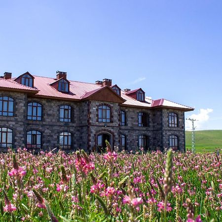 Lake Cildir Lodge Exterior photo